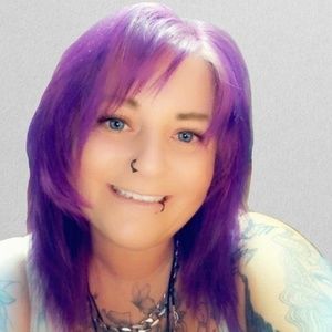 Meet your Posher, Neala